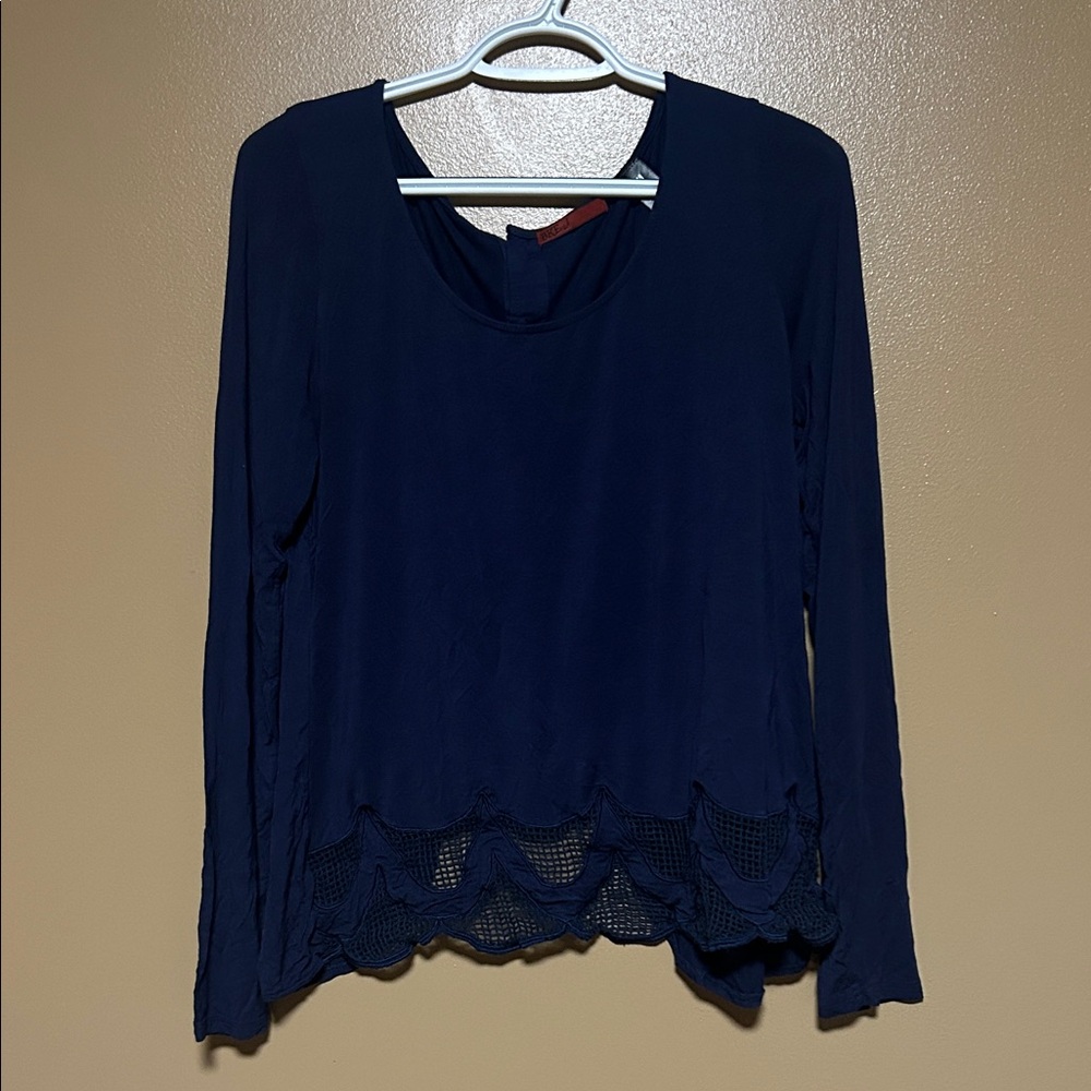 BKE Navy Long Sleeve Women's Top